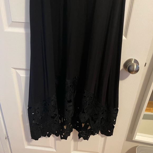 BLACK DRESS - Picture 5 of 7